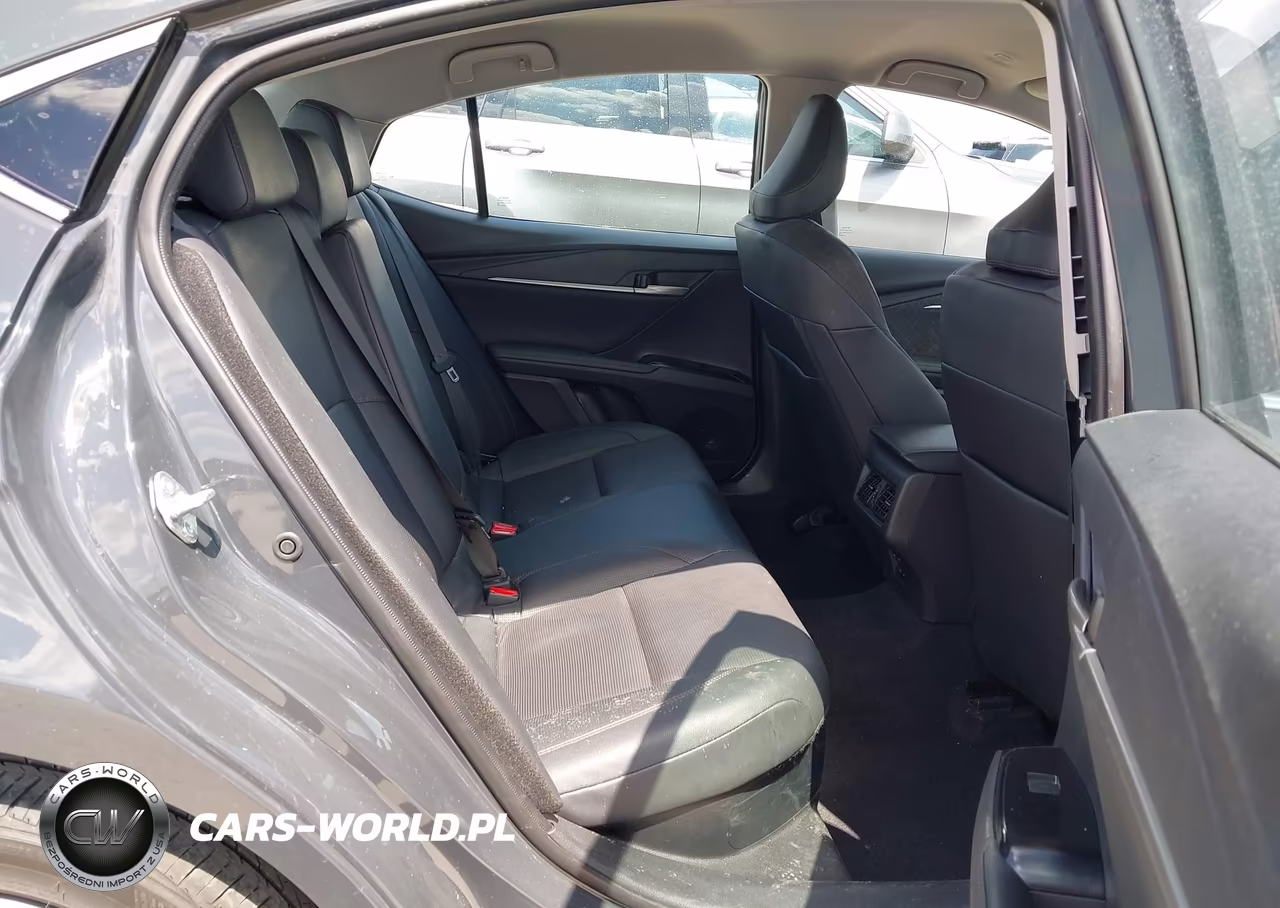 2026 Toyota Camry Xle VIN:4T1DAACK7TU760971 - 8