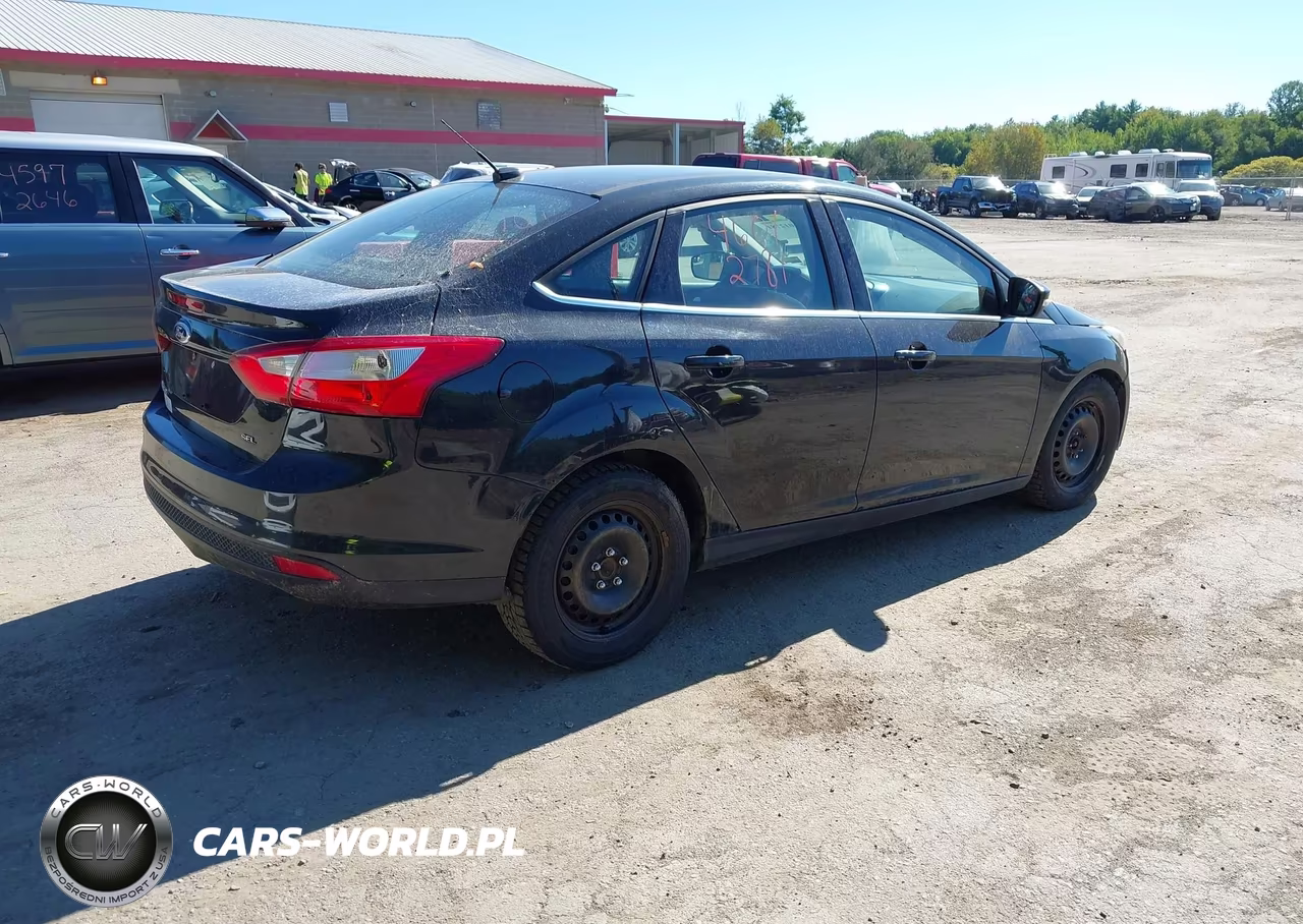2012 Ford Focus Sel VIN:1FAHP3H29CL146170 - 4