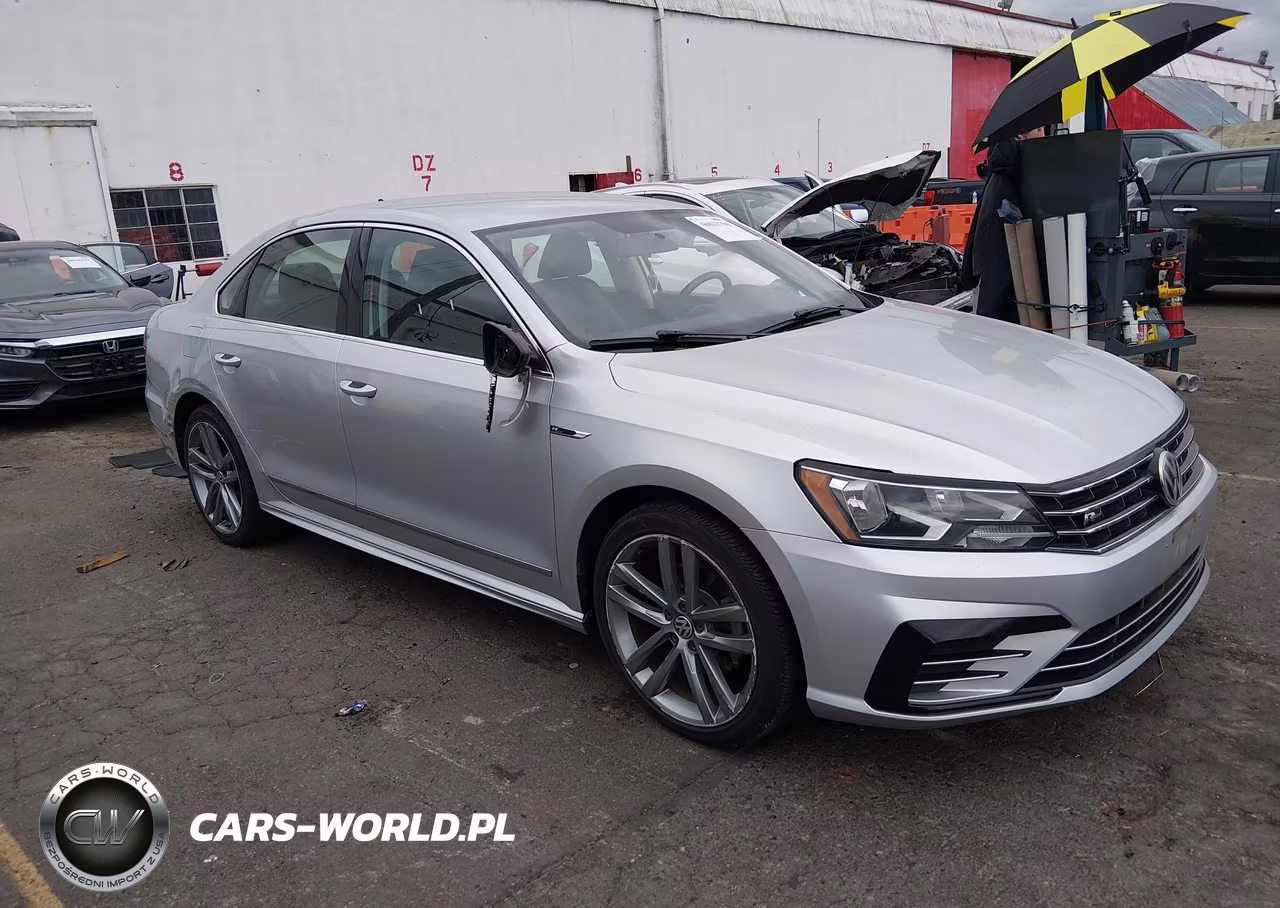2017 Volkswagen Passat 1.8T R-Line