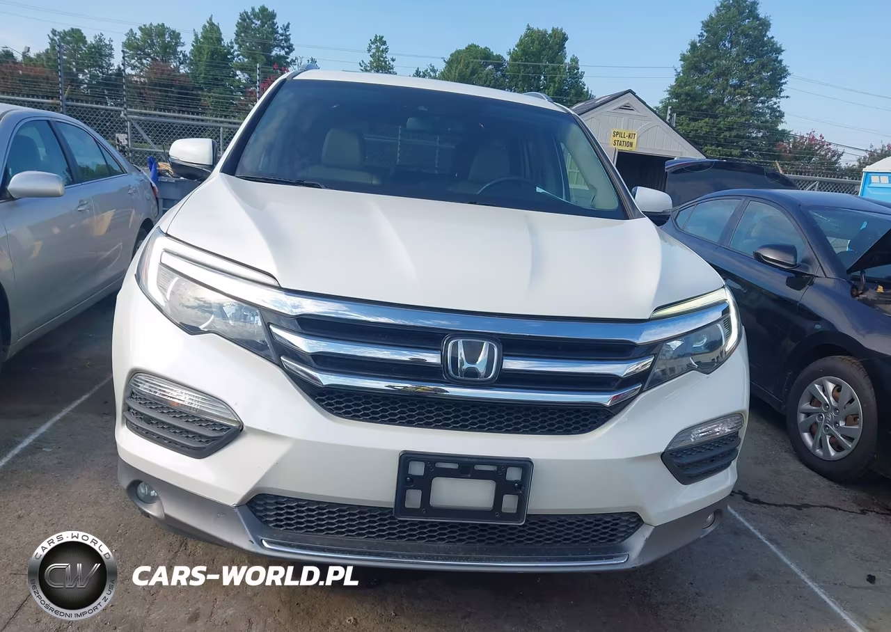 2017 Honda Pilot Elite VIN:5FNYF6H01HB084223 - 12
