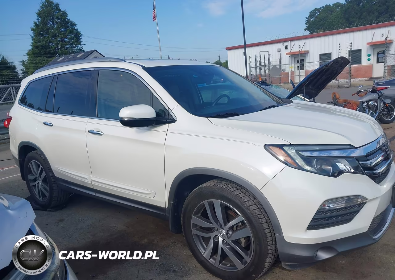 2017 Honda Pilot Elite VIN:5FNYF6H01HB084223 - 13