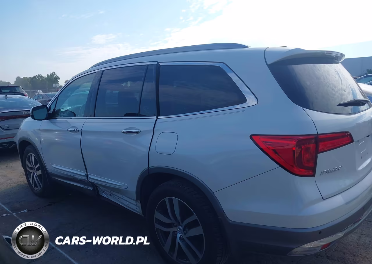 2017 Honda Pilot Elite VIN:5FNYF6H01HB084223 - 14