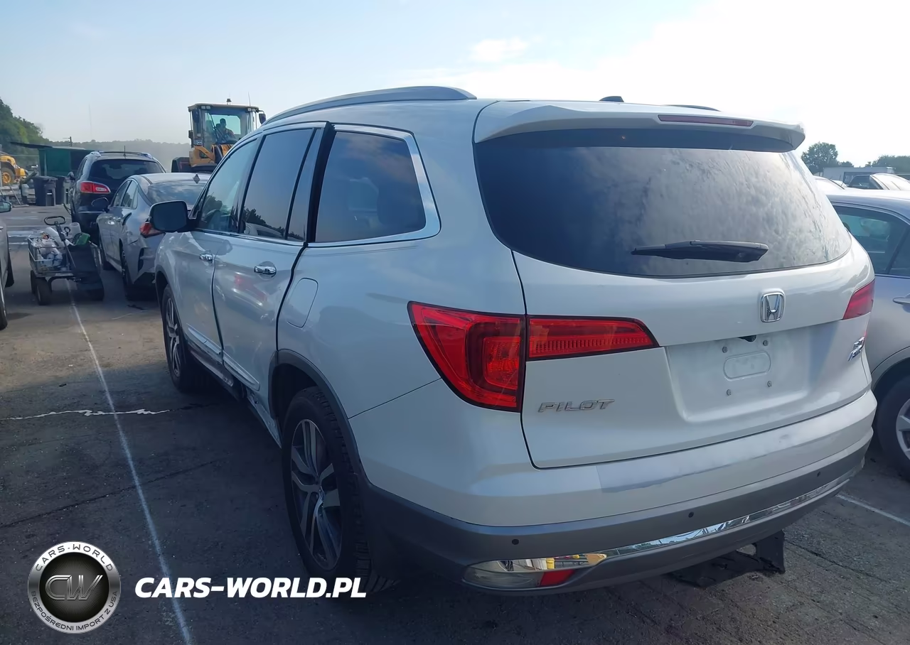 2017 Honda Pilot Elite VIN:5FNYF6H01HB084223 - 3