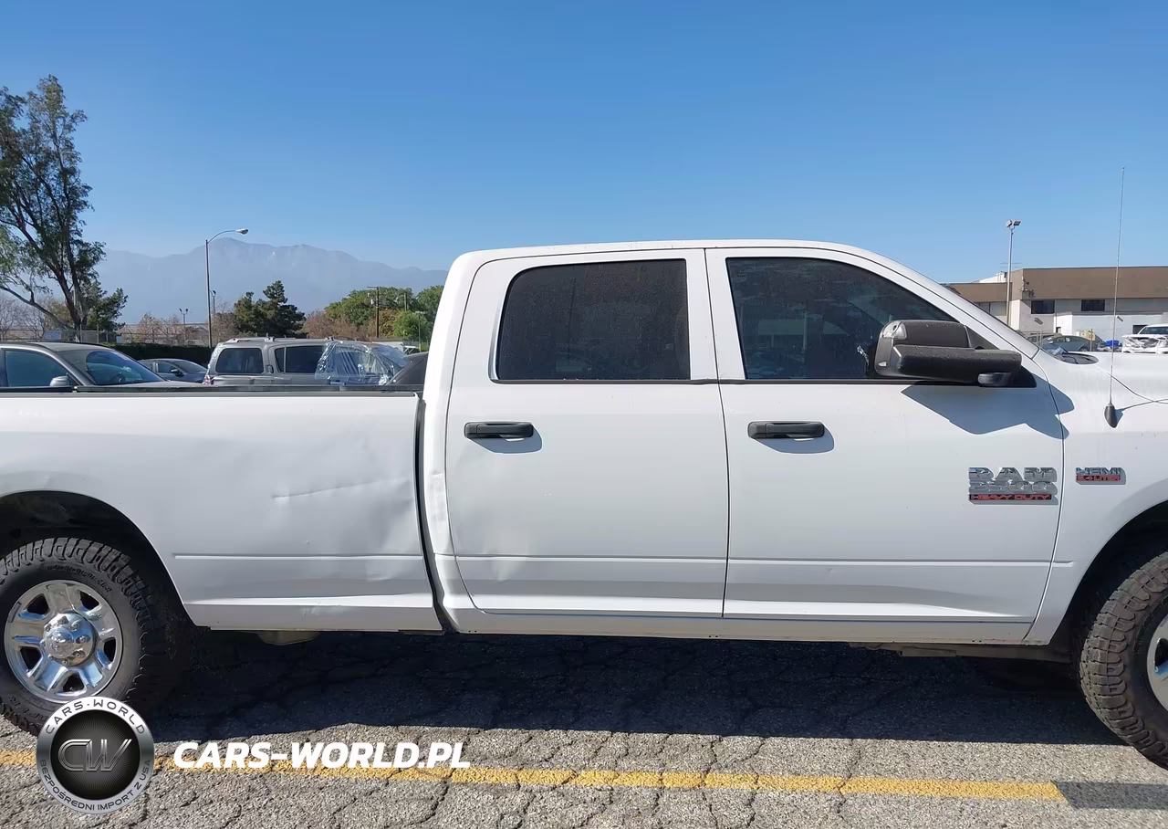 2017 Ram 2500 Tradesman 4X2 8' Box VIN:3C6UR4HJ8HG629595 - 14