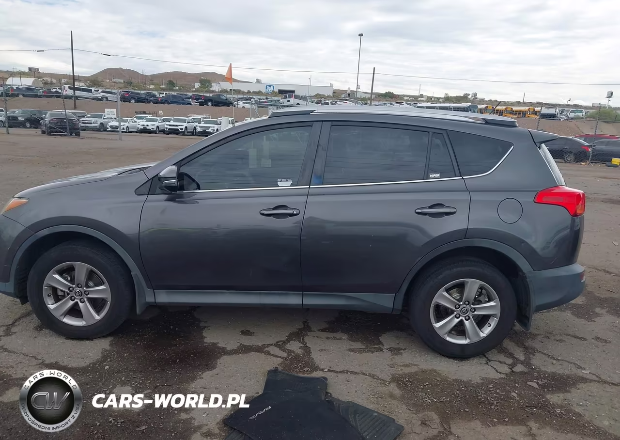 2015 Toyota Rav4 Xle VIN:2T3WFREV3FW156488 - 14