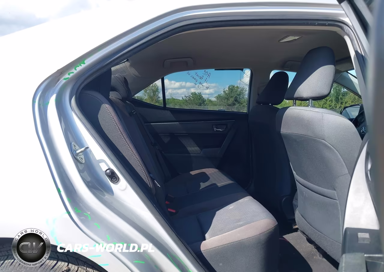 2017 Toyota Corolla Le VIN:2T1BURHE6HC925773 - 8