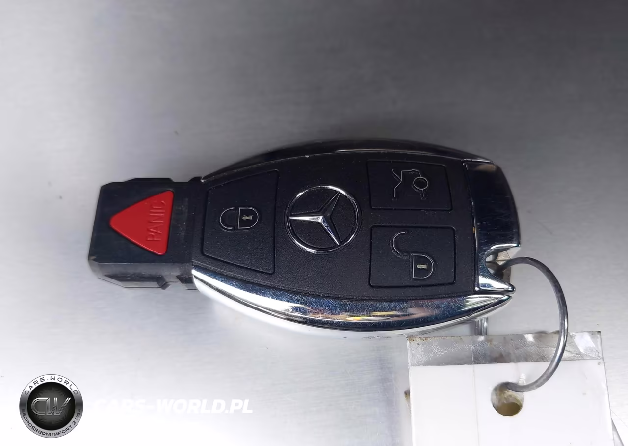 2013 Mercedes-Benz C 250 VIN:WDDGJ4HBXDG017450 - 11