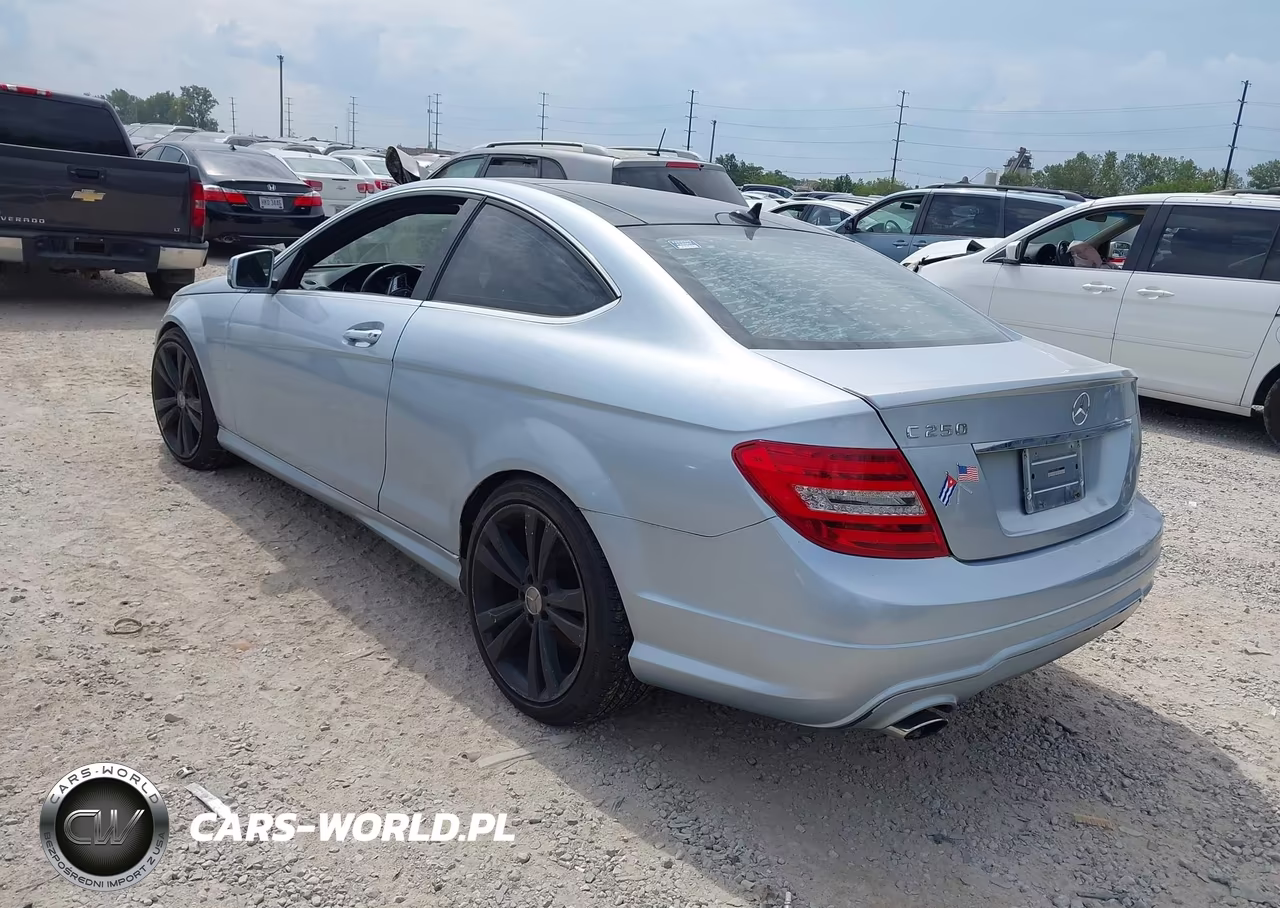 2013 Mercedes-Benz C 250 VIN:WDDGJ4HBXDG017450 - 3