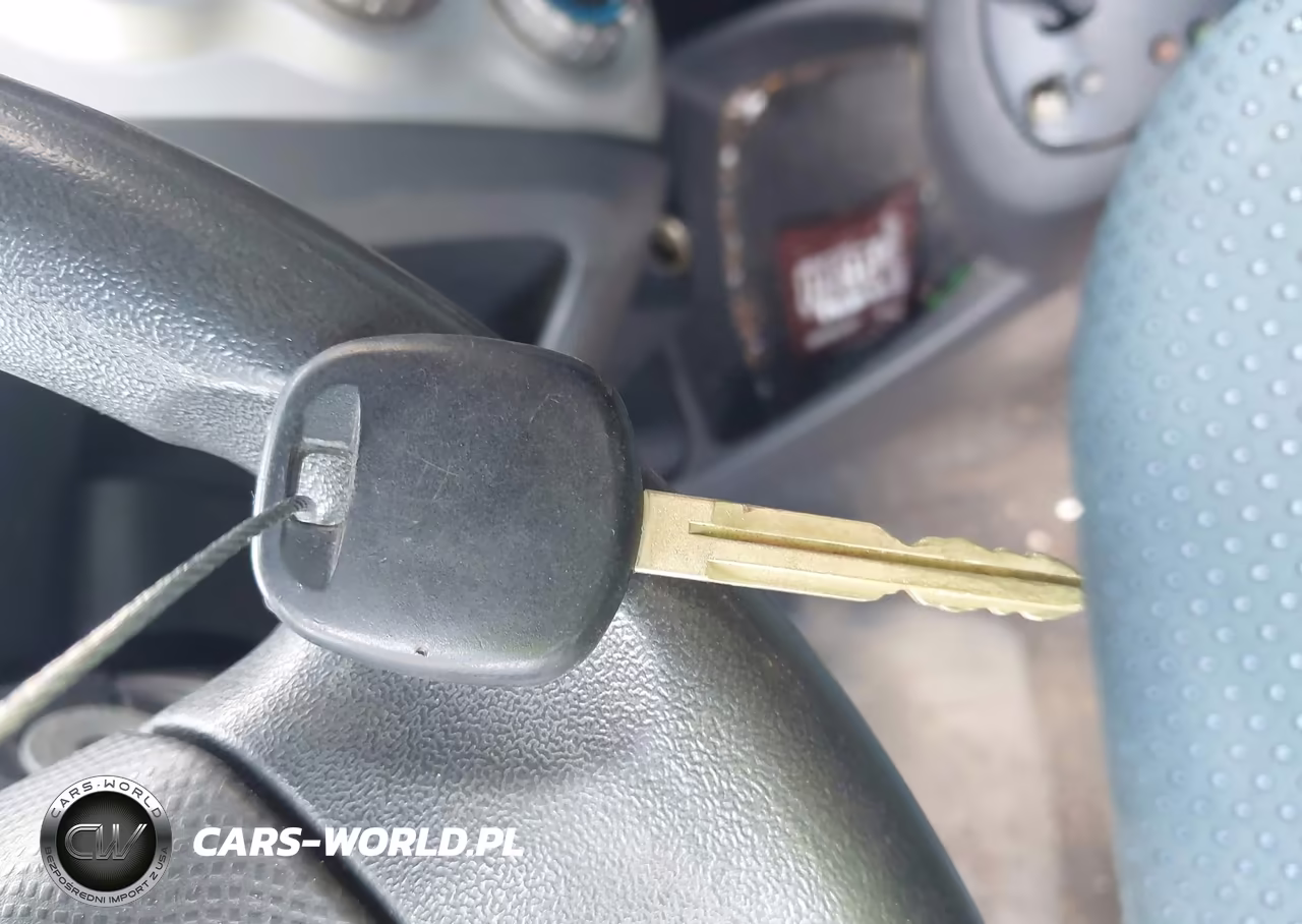 2007 Toyota Yaris VIN:JTDJT923X75046357 - 11
