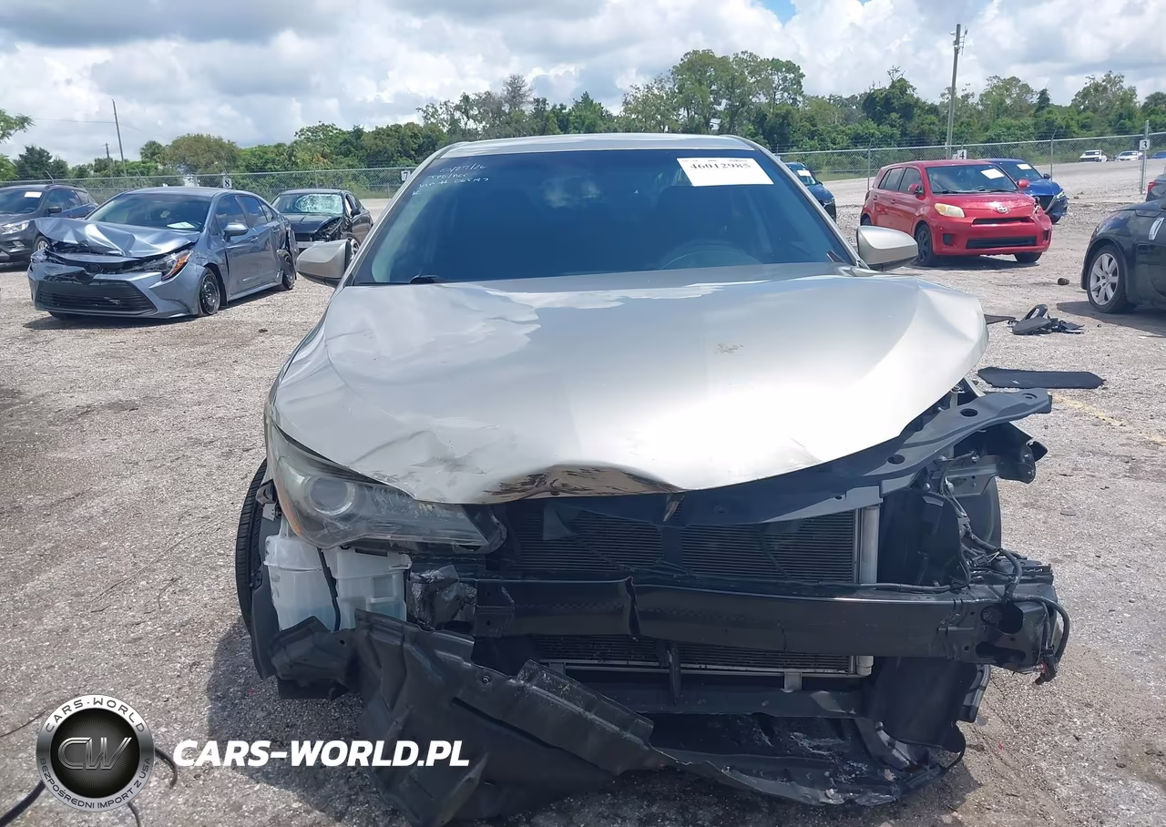 2015 Toyota Camry Se VIN:4T1BF1FK1FU065197 - 12