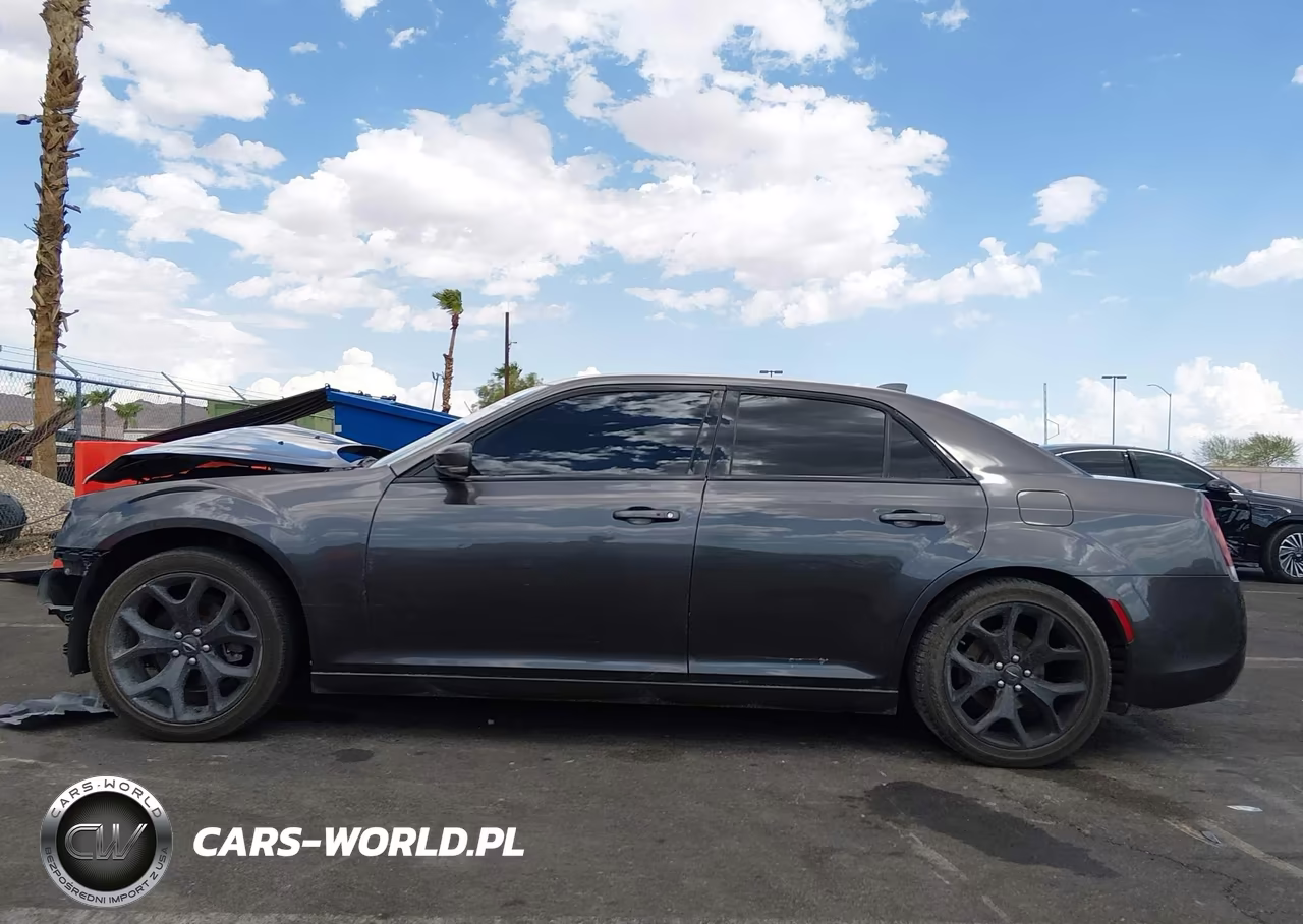2021 Chrysler 300 300S VIN:2C3CCABGXMH545830 - 15