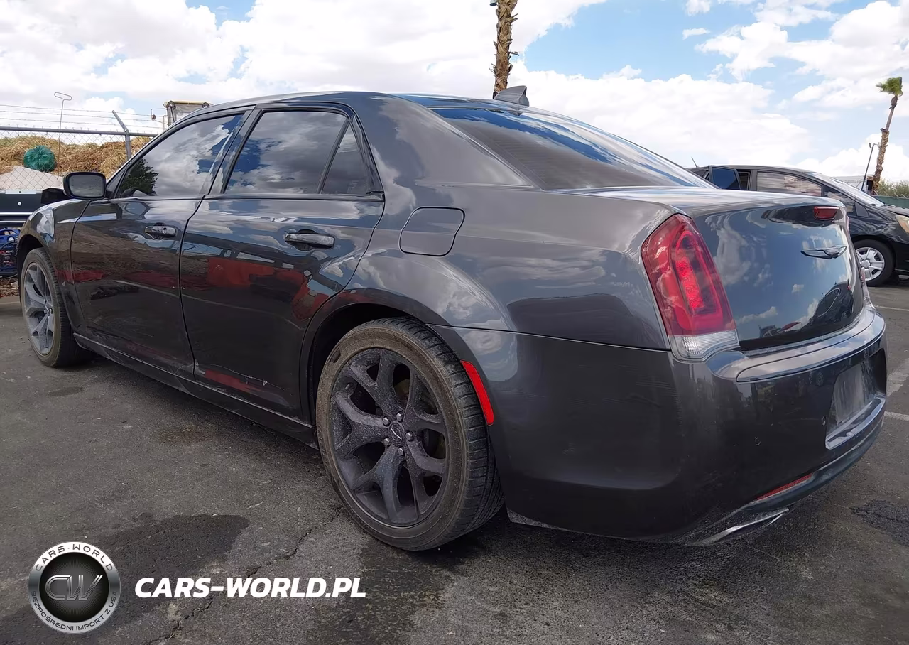 2021 Chrysler 300 300S VIN:2C3CCABGXMH545830 - 3