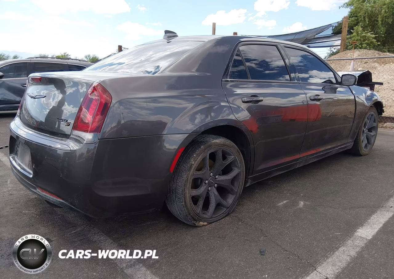 2021 Chrysler 300 300S VIN:2C3CCABGXMH545830 - 4