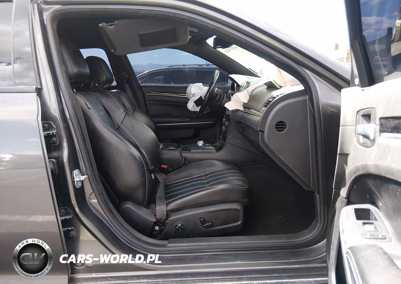 2021 Chrysler 300 300S VIN:2C3CCABGXMH545830 - 5