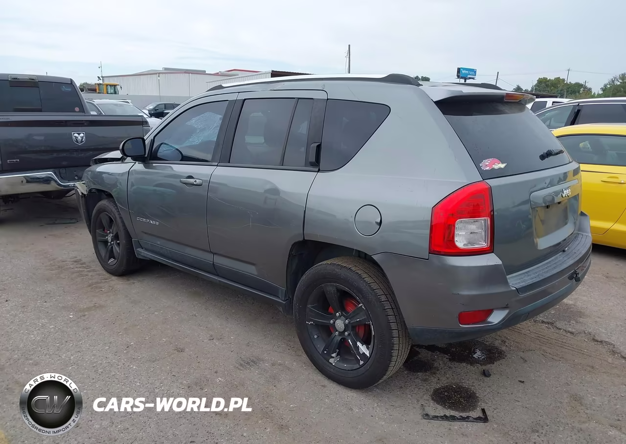 2012 Jeep Compass Sport VIN:1C4NJCBA1CD573612 - 3