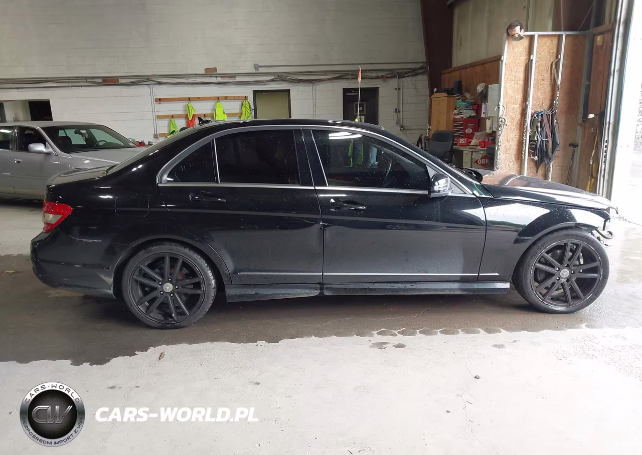 2011 Mercedes-Benz C 300 Sport 4Matic VIN:WDDGF8BB7BR178051 - 14