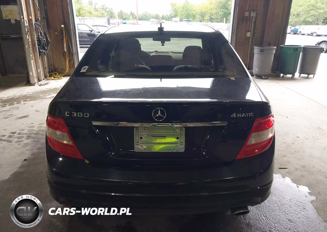 2011 Mercedes-Benz C 300 Sport 4Matic VIN:WDDGF8BB7BR178051 - 17