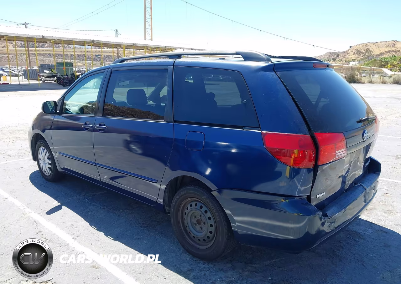 2004 Toyota Sienna Le VIN:5TDZA23C14S045442 - 3