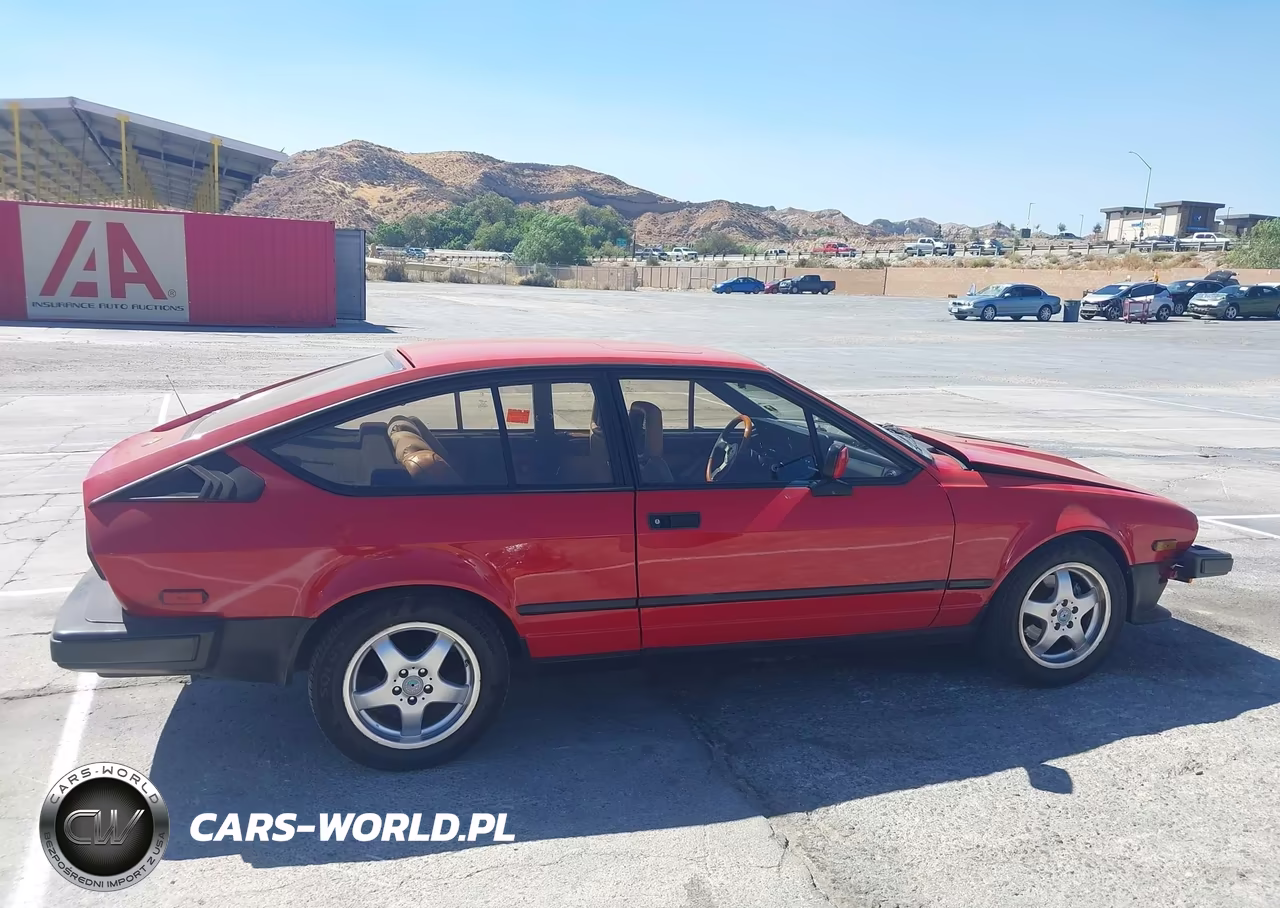 1986 Alfa Romeo Gt V6 2.5 VIN:ZARAA6695G1007868 - 13