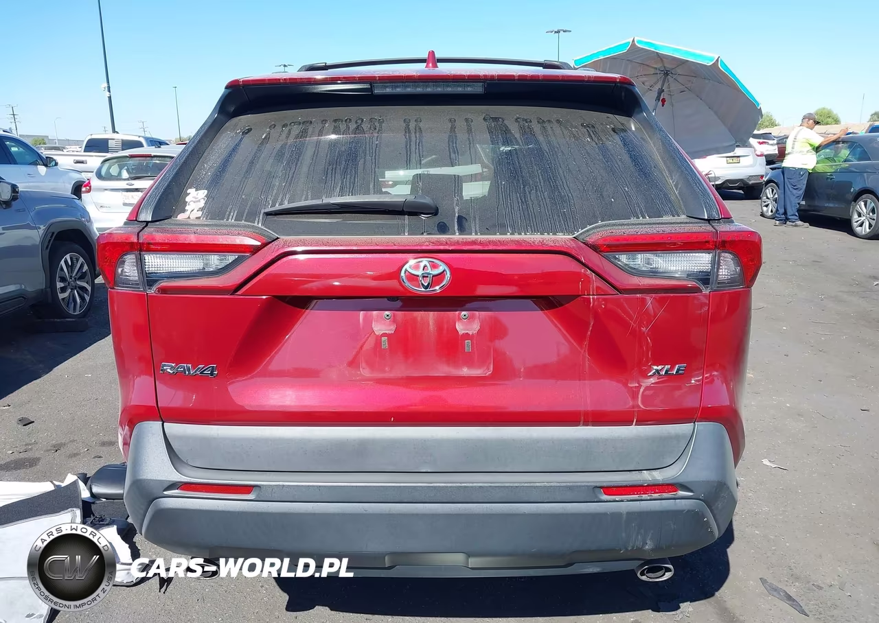 2021 Toyota Rav4 Xle VIN:2T3W1RFV3MW105695 - 17