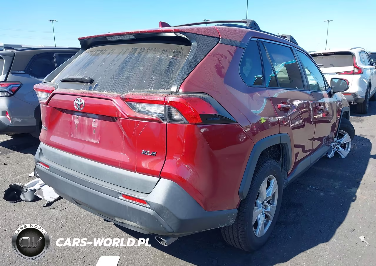 2021 Toyota Rav4 Xle VIN:2T3W1RFV3MW105695 - 4