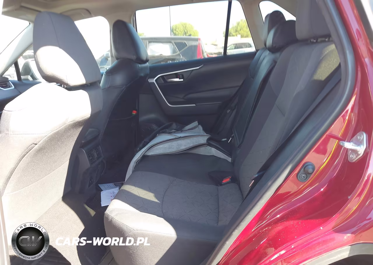 2021 Toyota Rav4 Xle VIN:2T3W1RFV3MW105695 - 8