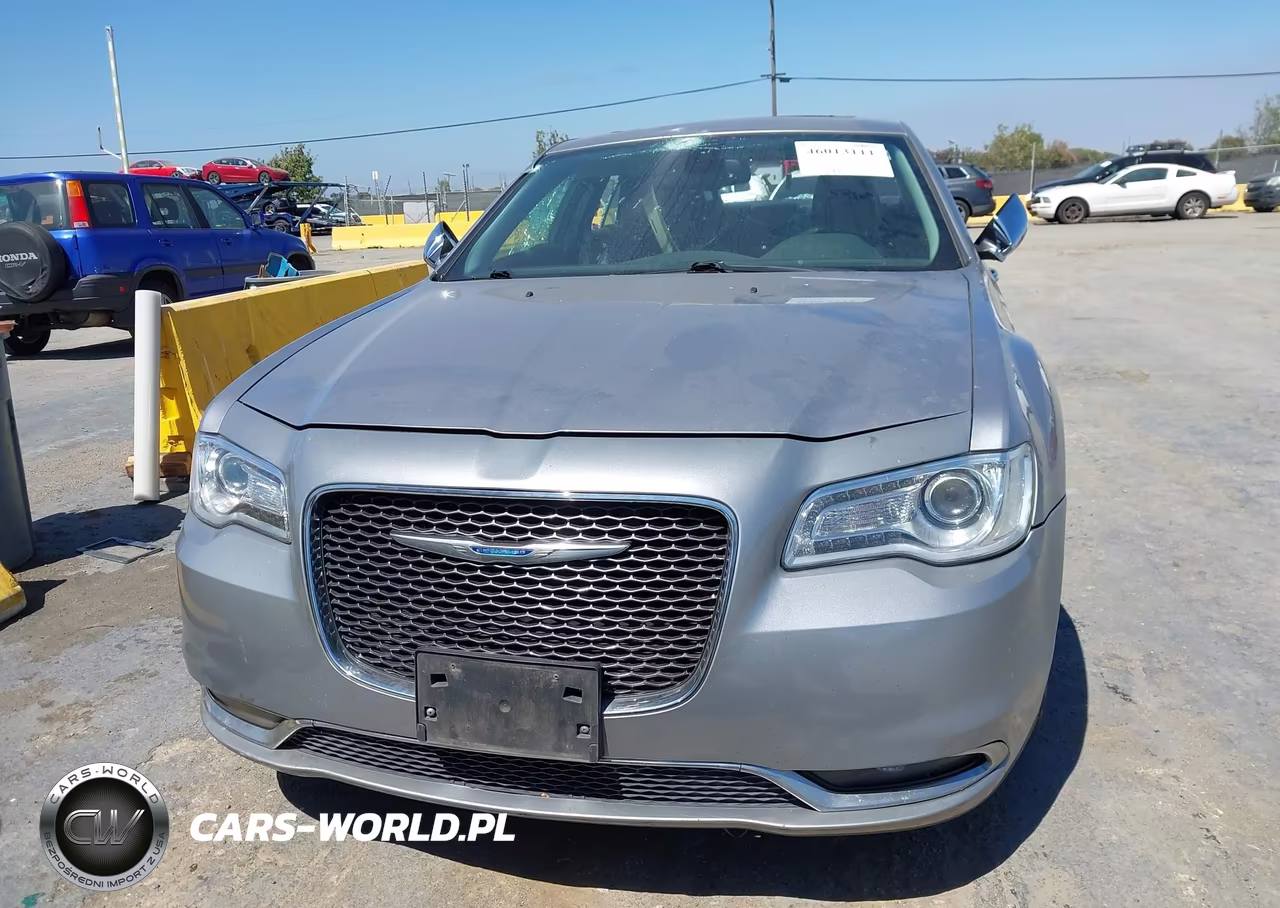 2016 Chrysler 300C VIN:2C3CCAEG1GH116561 - 12