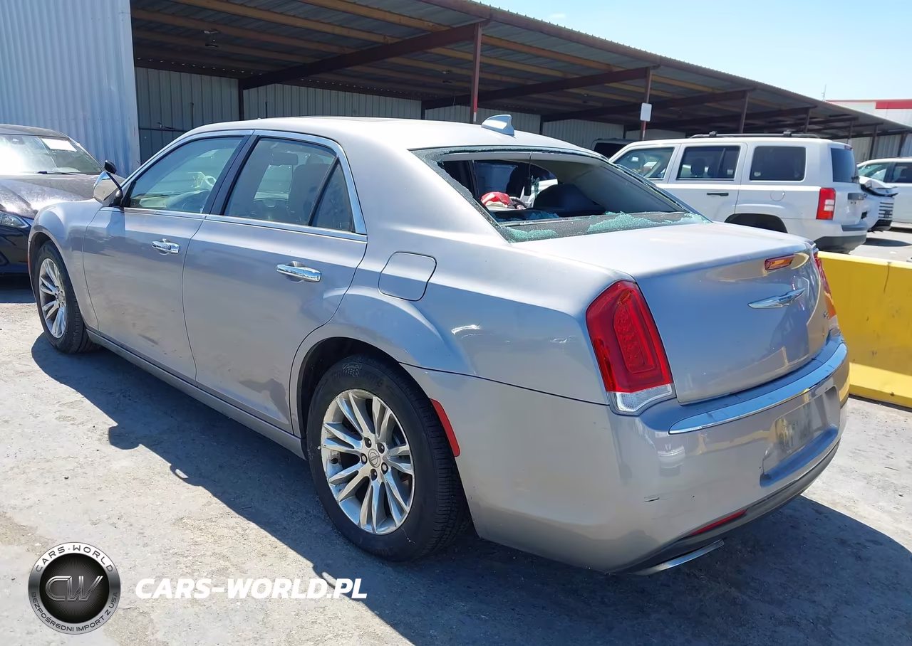 2016 Chrysler 300C VIN:2C3CCAEG1GH116561 - 3