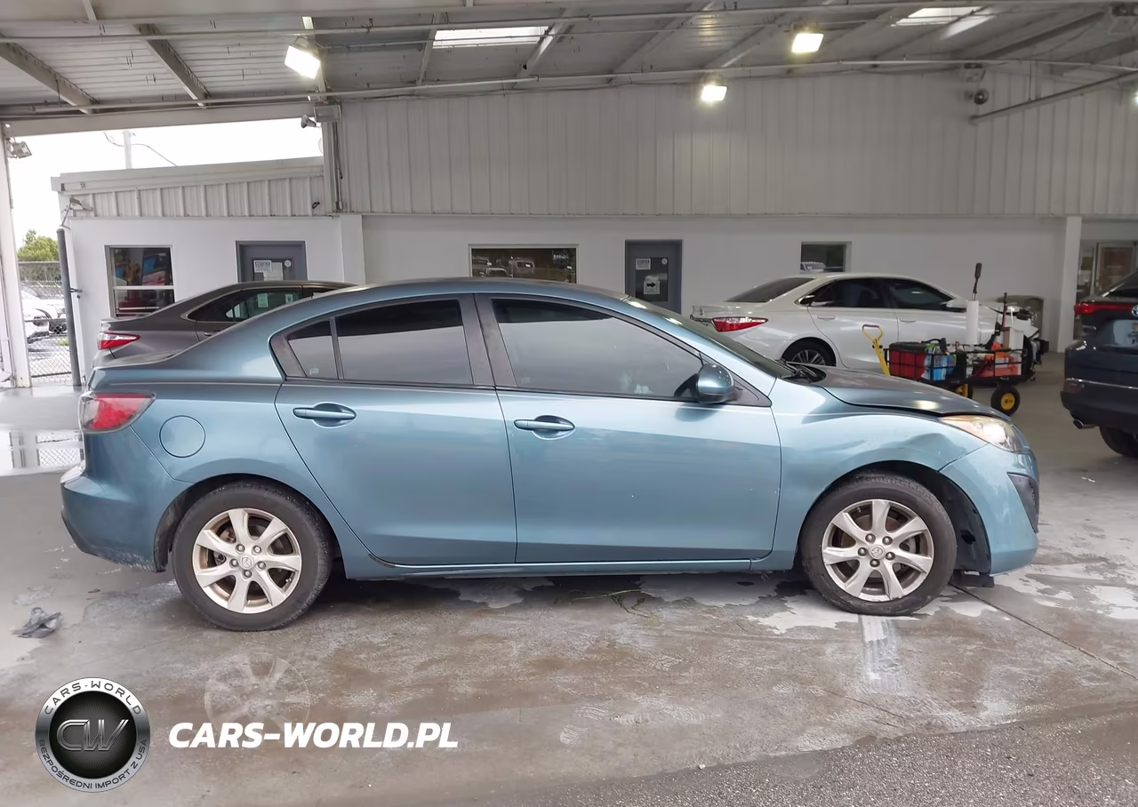 2011 Mazda Mazda3 I Touring VIN:JM1BL1VFXB1471069 - 14