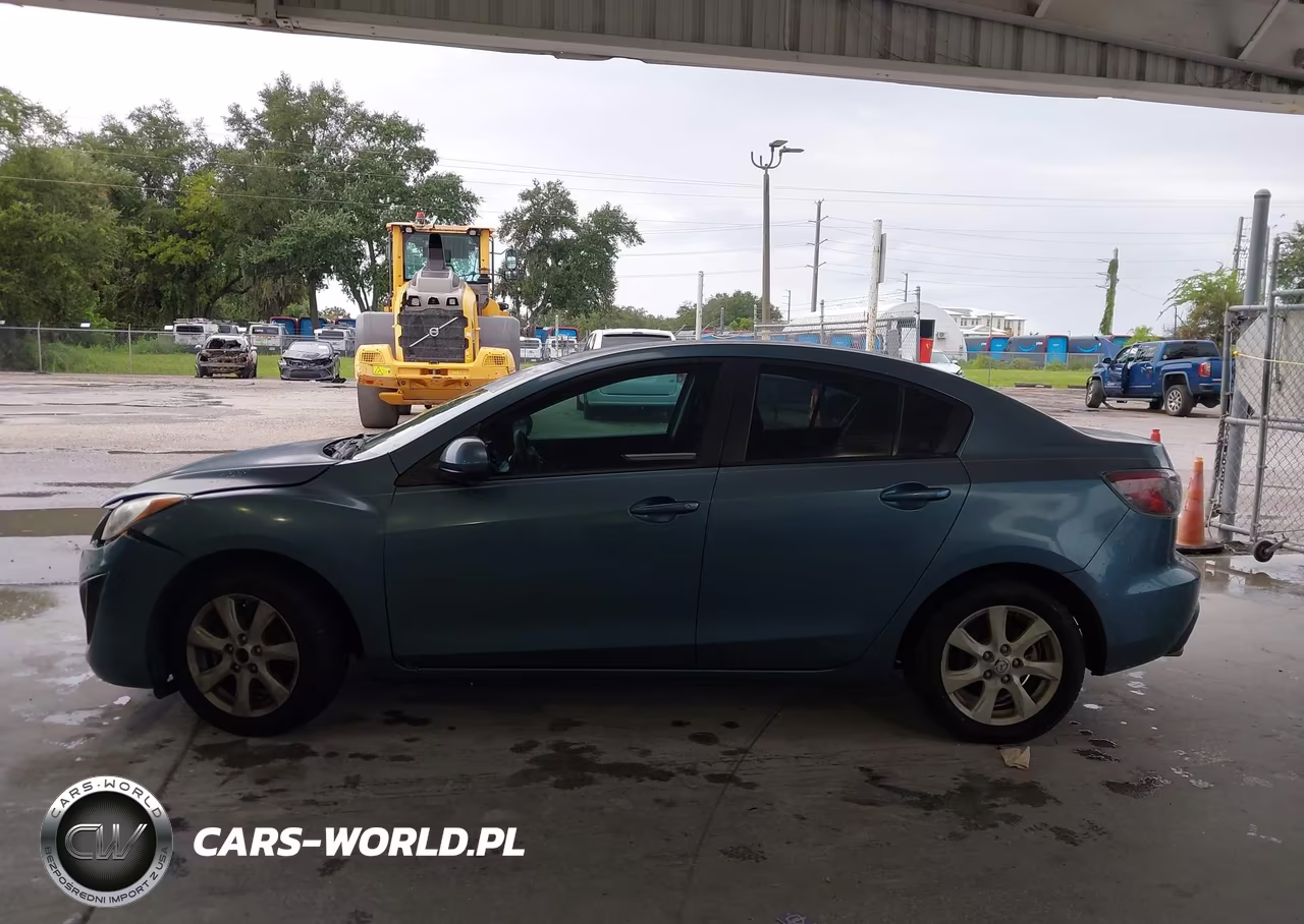2011 Mazda Mazda3 I Touring VIN:JM1BL1VFXB1471069 - 15