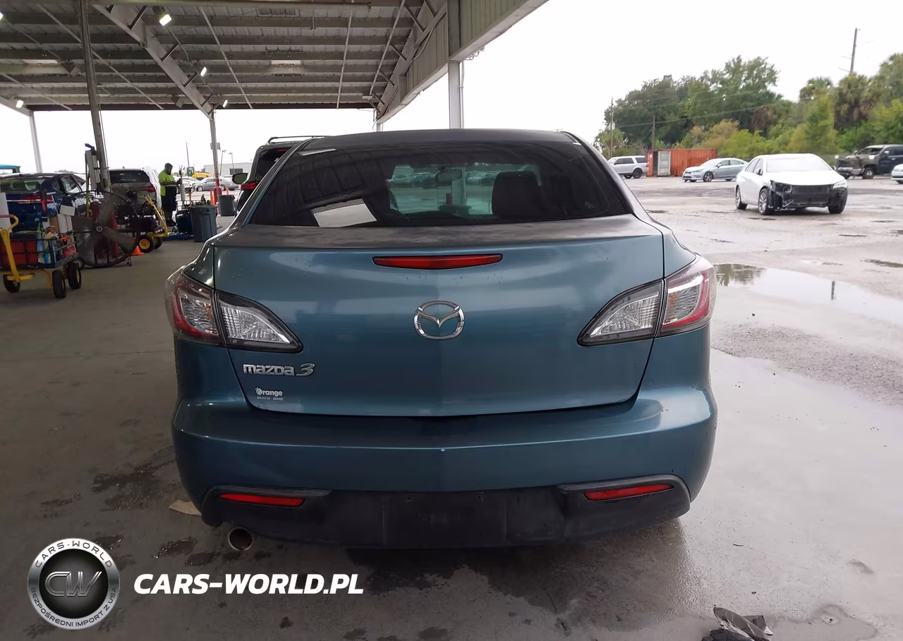 2011 Mazda Mazda3 I Touring VIN:JM1BL1VFXB1471069 - 17