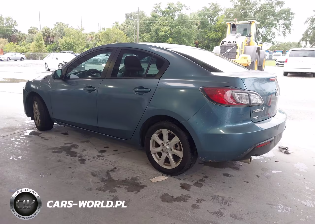 2011 Mazda Mazda3 I Touring VIN:JM1BL1VFXB1471069 - 3