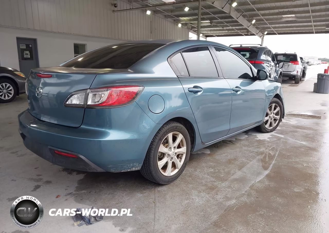 2011 Mazda Mazda3 I Touring VIN:JM1BL1VFXB1471069 - 4