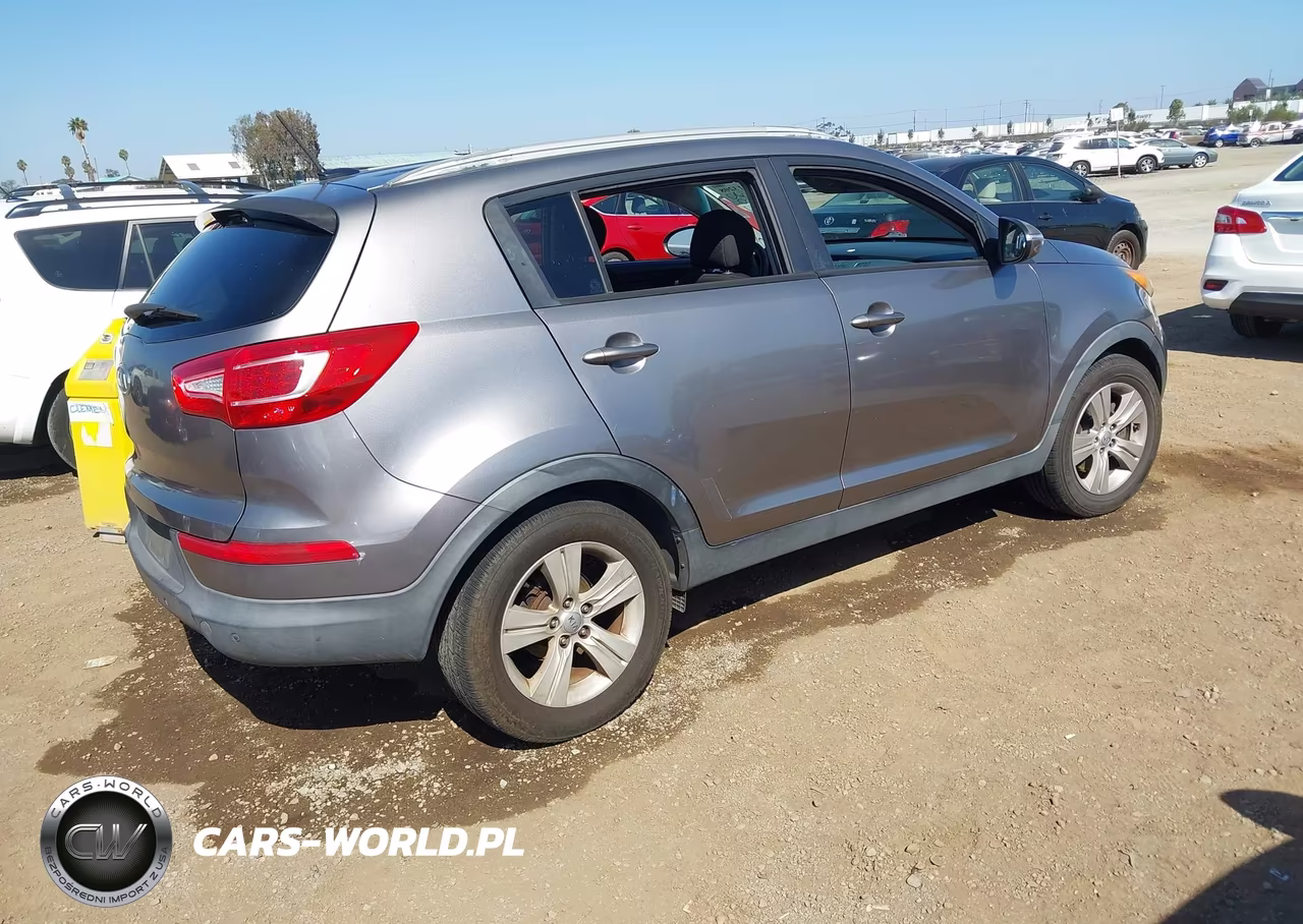 2012 Kia Sportage Lx VIN:KNDPB3A20C7228666 - 4
