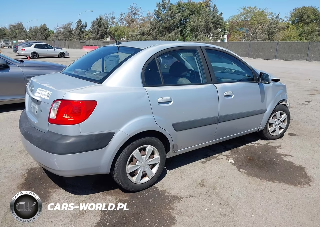 2006 Kia Rio Lx VIN:KNADE123266043175 - 4