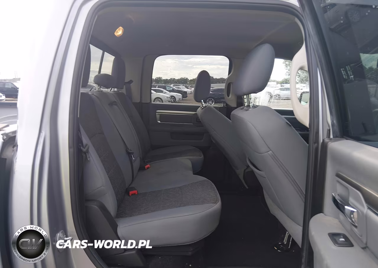 2019 Ram 1500 Classic Lone Star 4X2 5'7 Box VIN:1C6RR6LT2KS666586 - 8