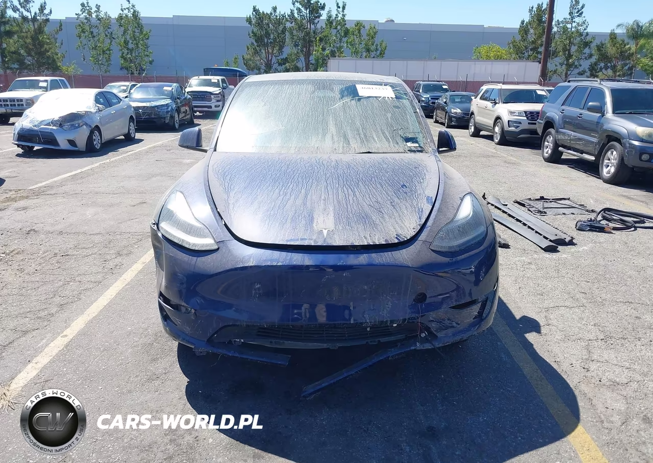 2024 Tesla Model Y Long Range Dual Motor All-Wheel Drive VIN:7SAYGAEE3RF023637 - 13