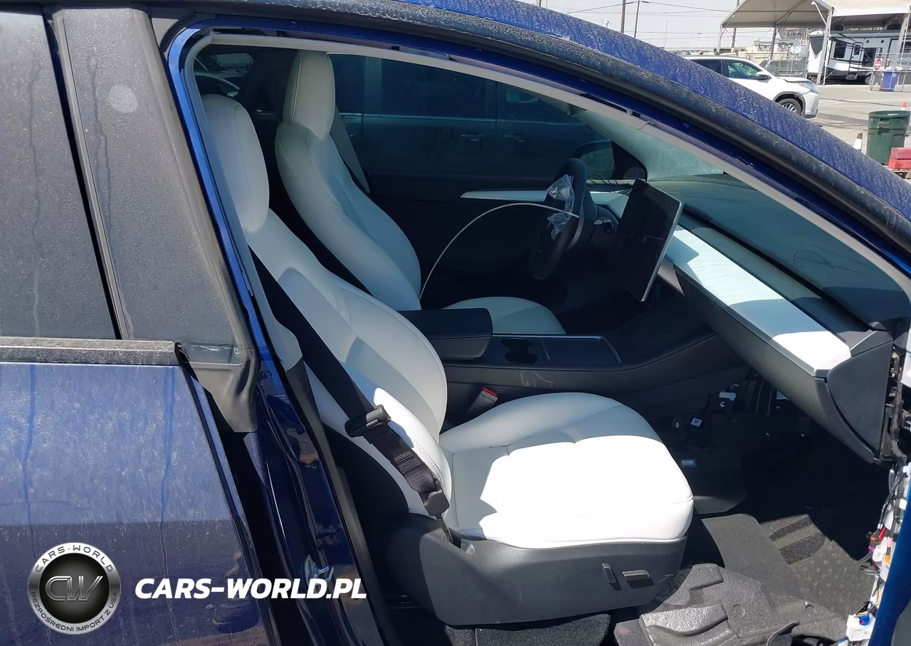2024 Tesla Model Y Long Range Dual Motor All-Wheel Drive VIN:7SAYGAEE3RF023637 - 5