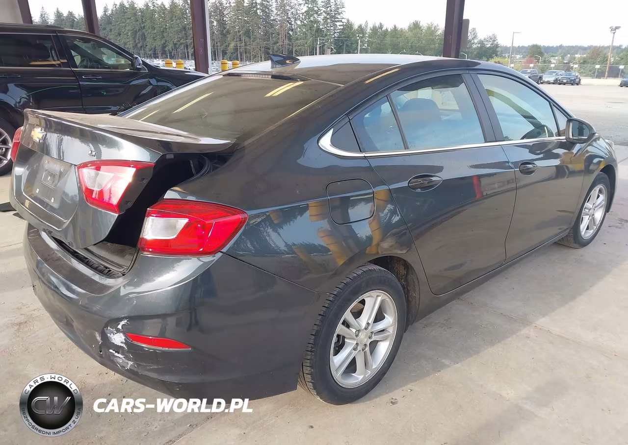 2017 Chevrolet Cruze Lt Auto VIN:1G1BE5SM1H7270387 - 4