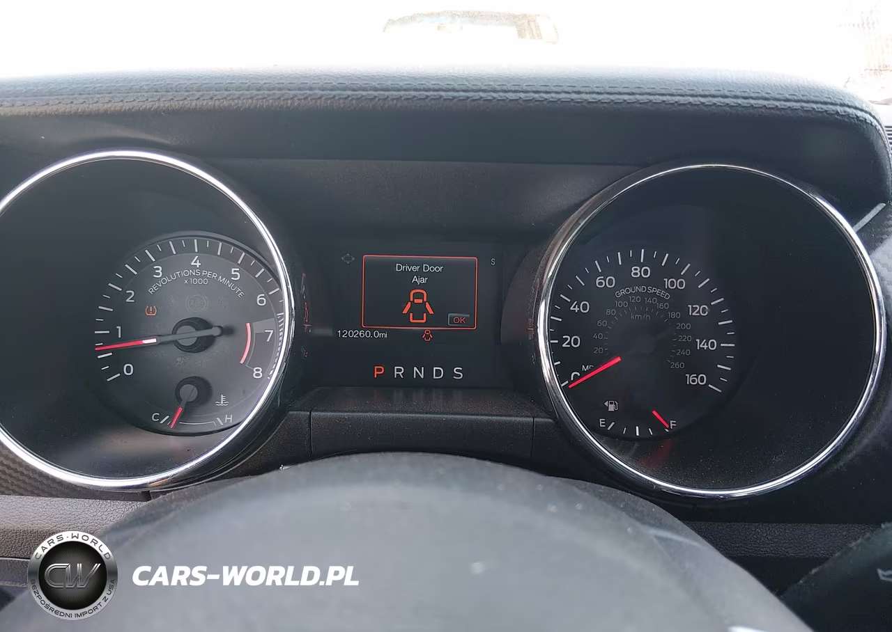2017 Ford Mustang V6 VIN:1FA6P8AM3H5225121 - 7
