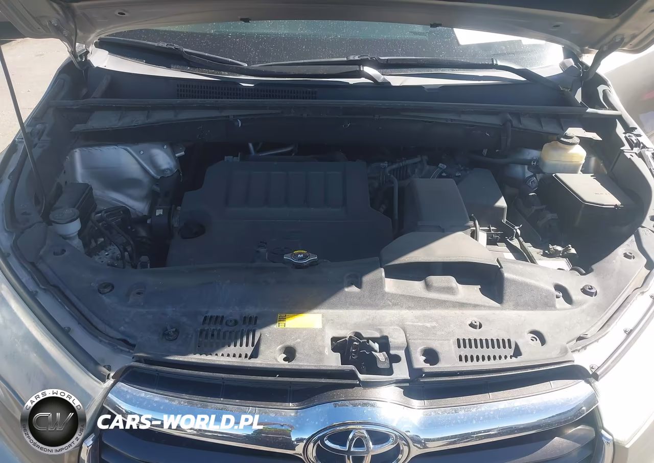 2016 Toyota Highlander Le Plus V6 VIN:5TDBKRFH9GS309493 - 10
