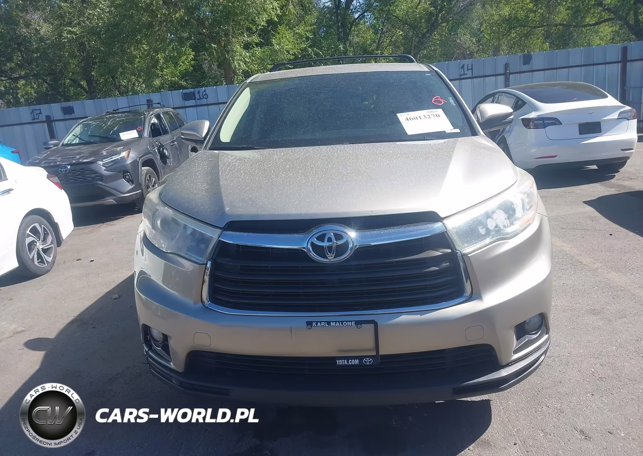 2016 Toyota Highlander Le Plus V6 VIN:5TDBKRFH9GS309493 - 13
