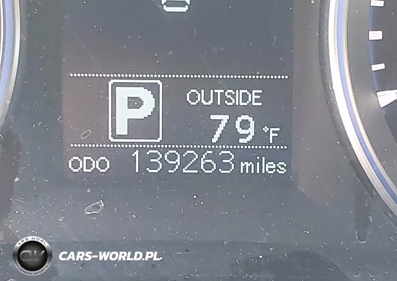 2016 Toyota Highlander Le Plus V6 VIN:5TDBKRFH9GS309493 - 16