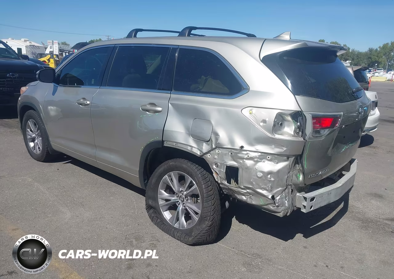 2016 Toyota Highlander Le Plus V6 VIN:5TDBKRFH9GS309493 - 3
