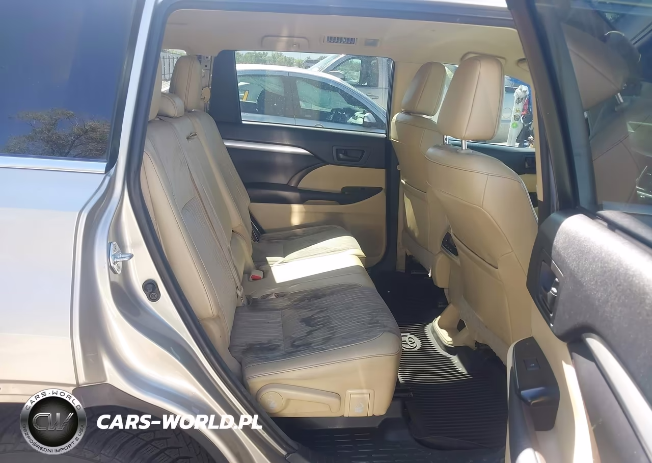 2016 Toyota Highlander Le Plus V6 VIN:5TDBKRFH9GS309493 - 8