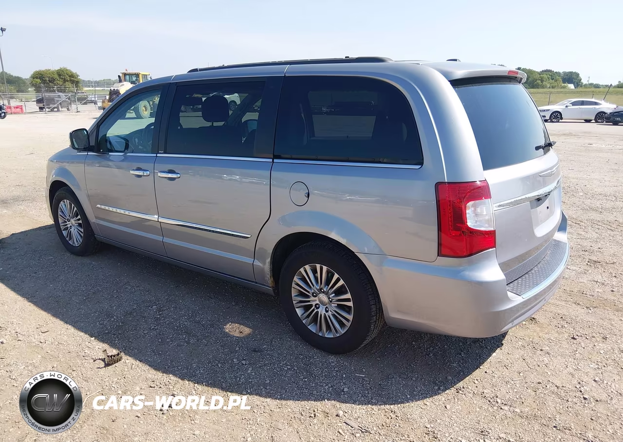 2013 Chrysler Town & Country Touring-L VIN:2C4RC1CG7DR753632 - 3
