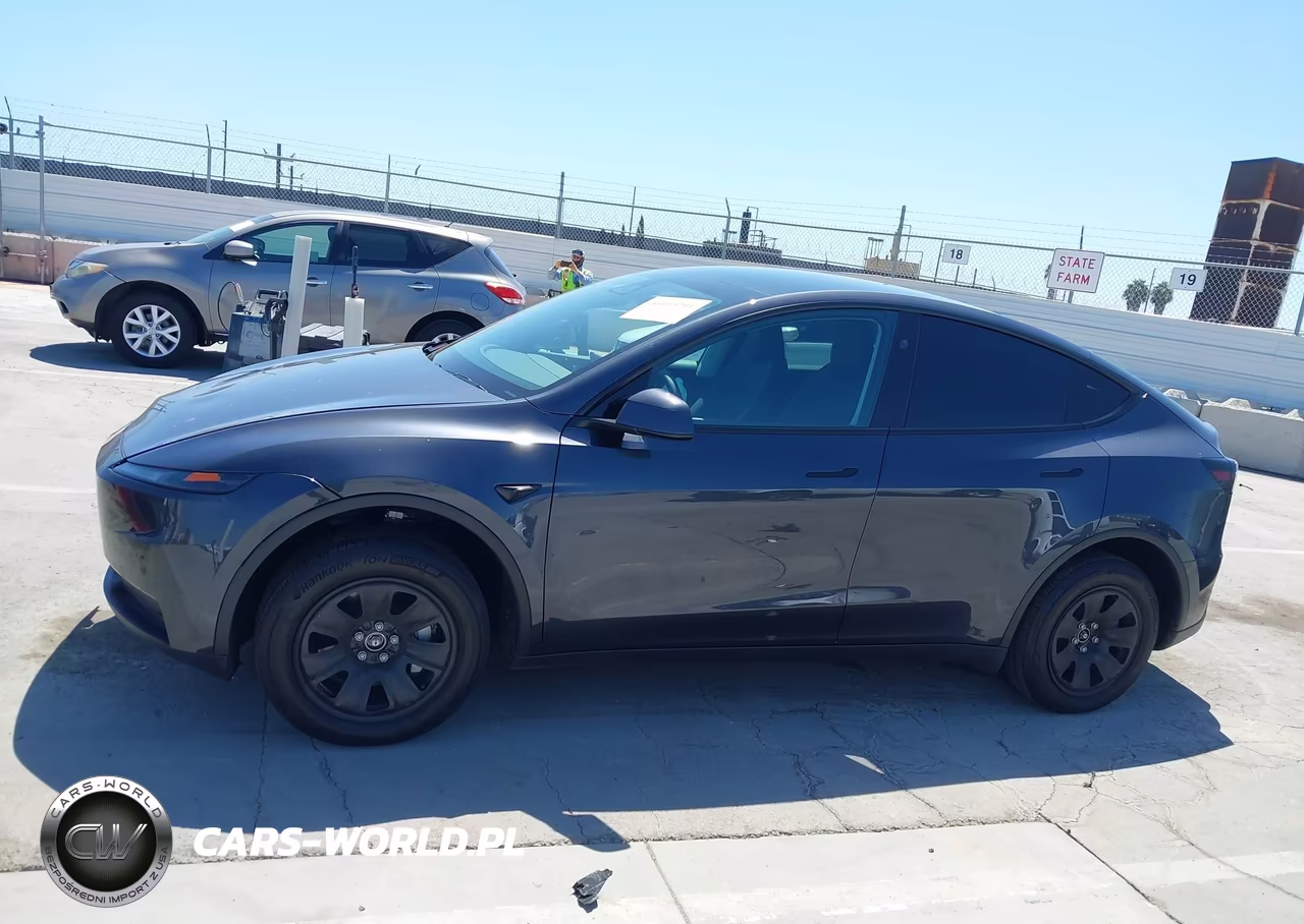 2026 Tesla Model Y VIN:7SAYGDEE9TA650364 - 14