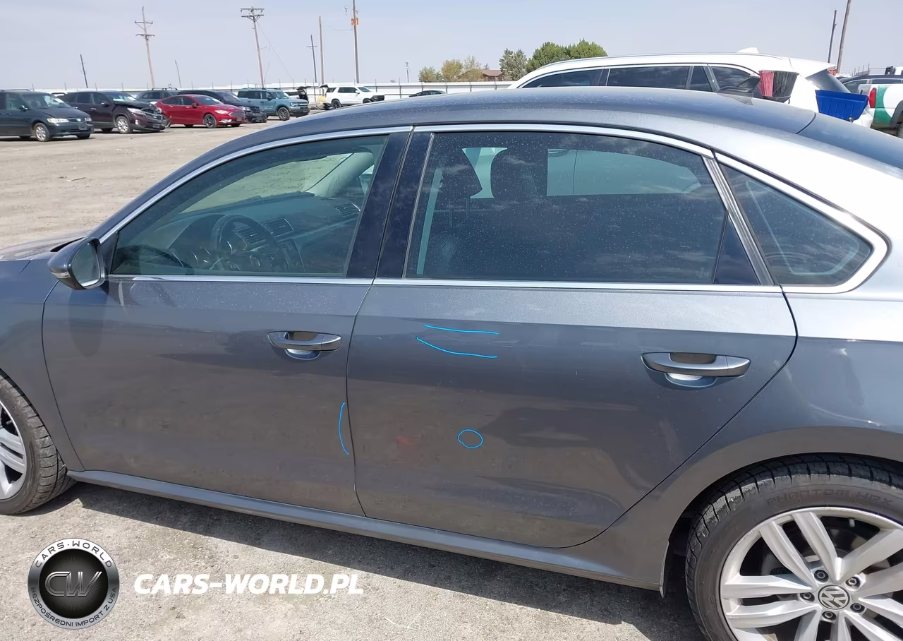 2018 Volkswagen Passat 2.0T Se VIN:1VWBA7A3XJC024813 - 14
