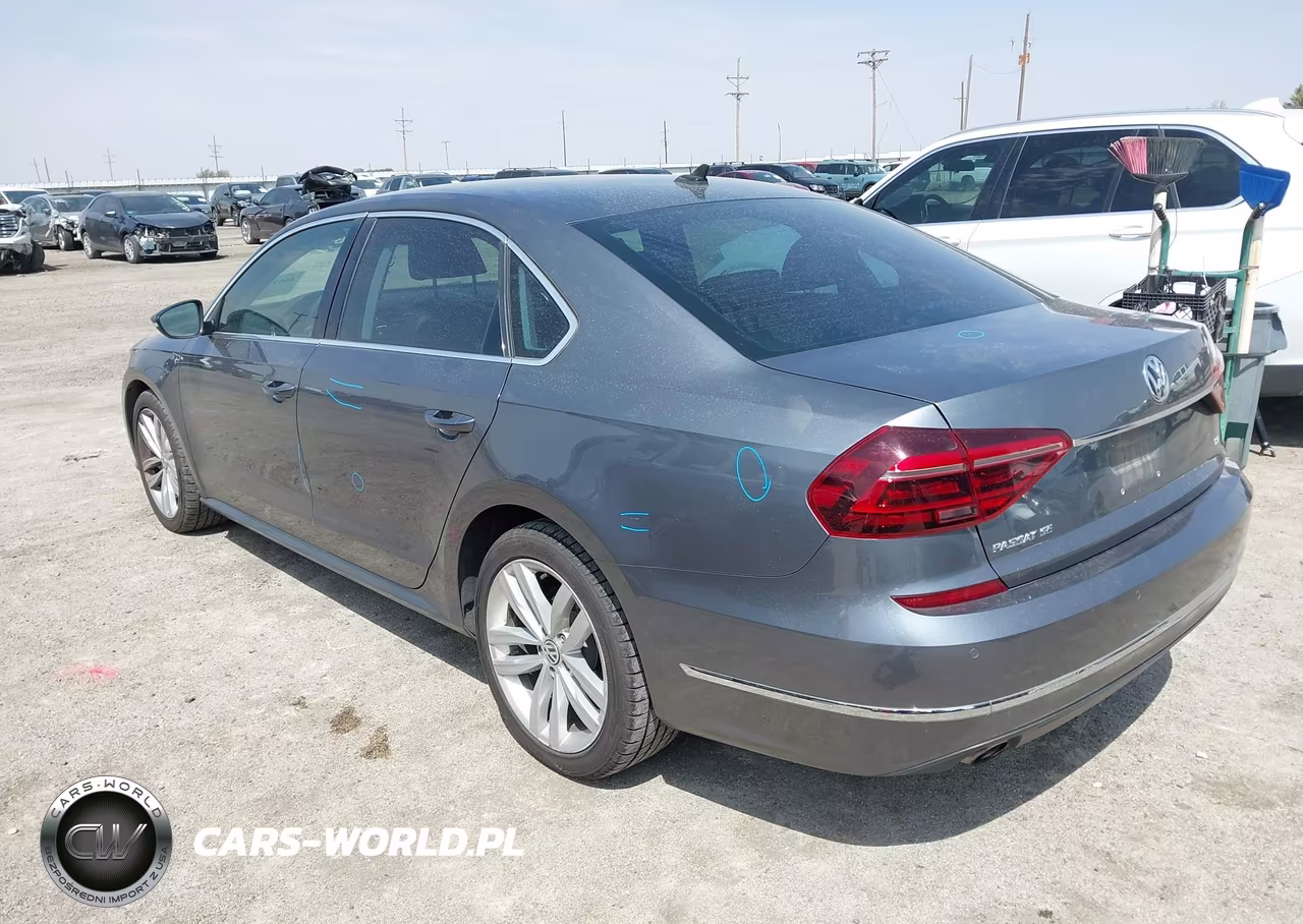 2018 Volkswagen Passat 2.0T Se VIN:1VWBA7A3XJC024813 - 3