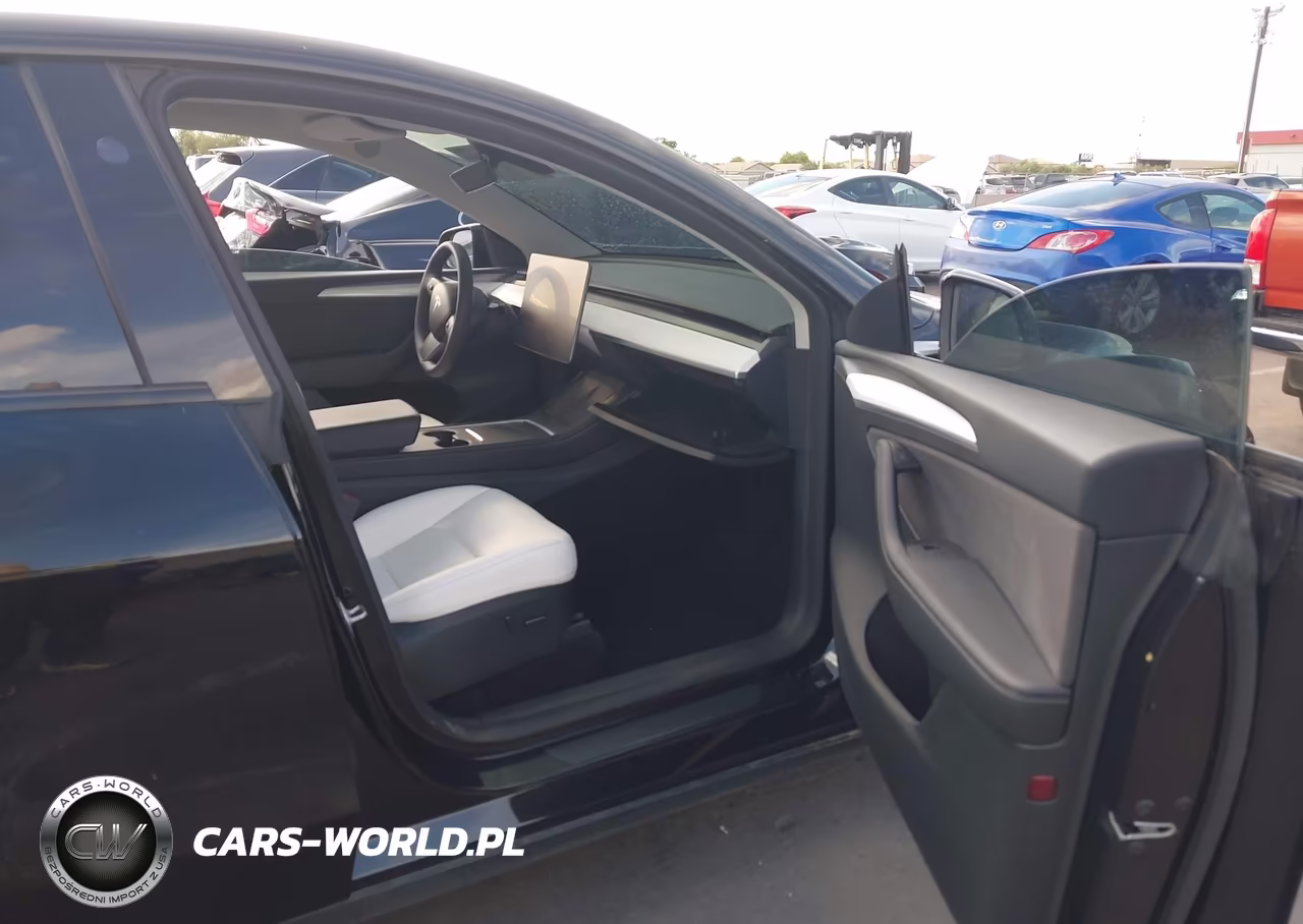 2023 Tesla Model Y Performance Dual Motor All-Wheel Drive VIN:7SAYGDEF0PF814554 - 5
